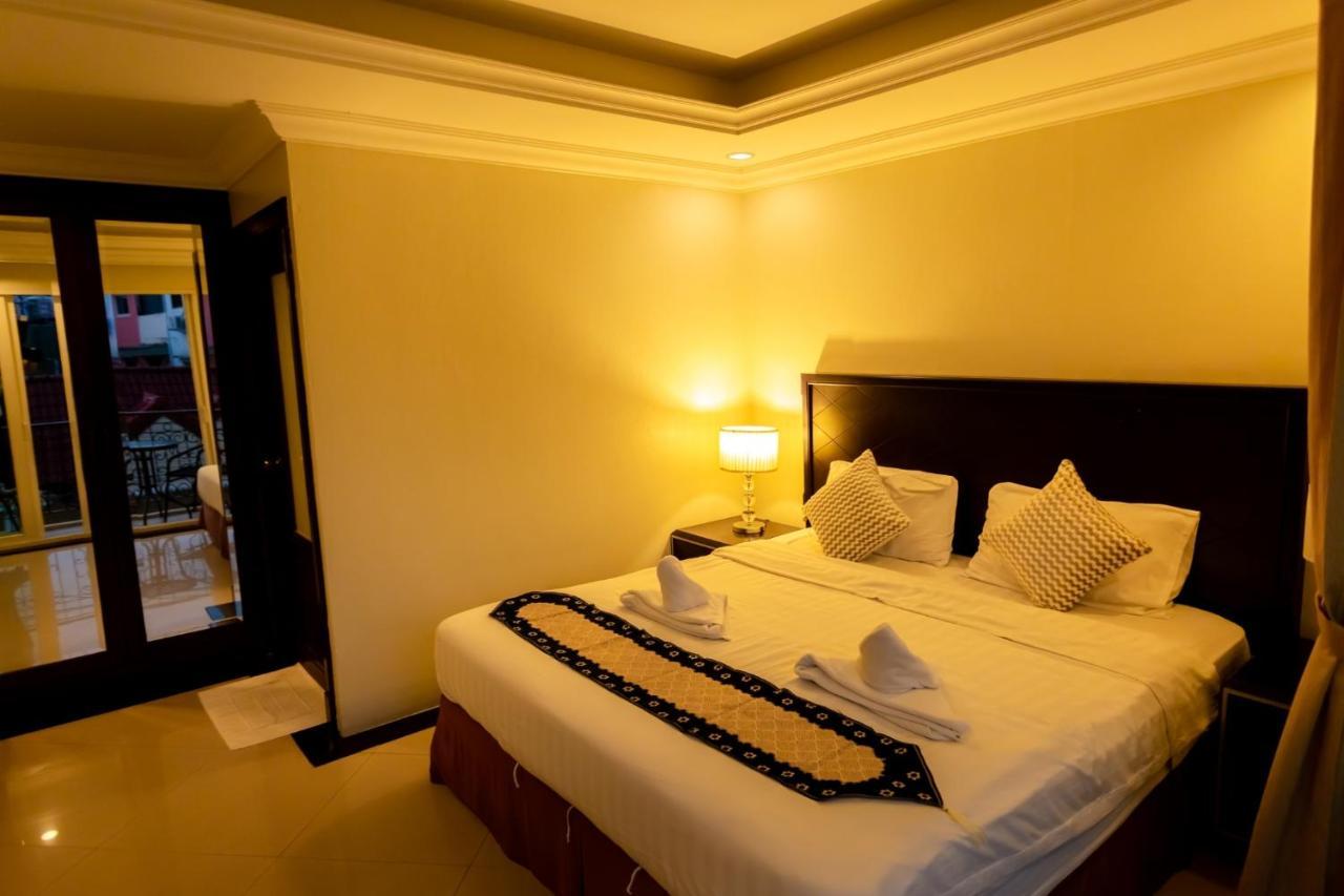 Ivory Palace Hotel パッタヤー エクステリア 写真