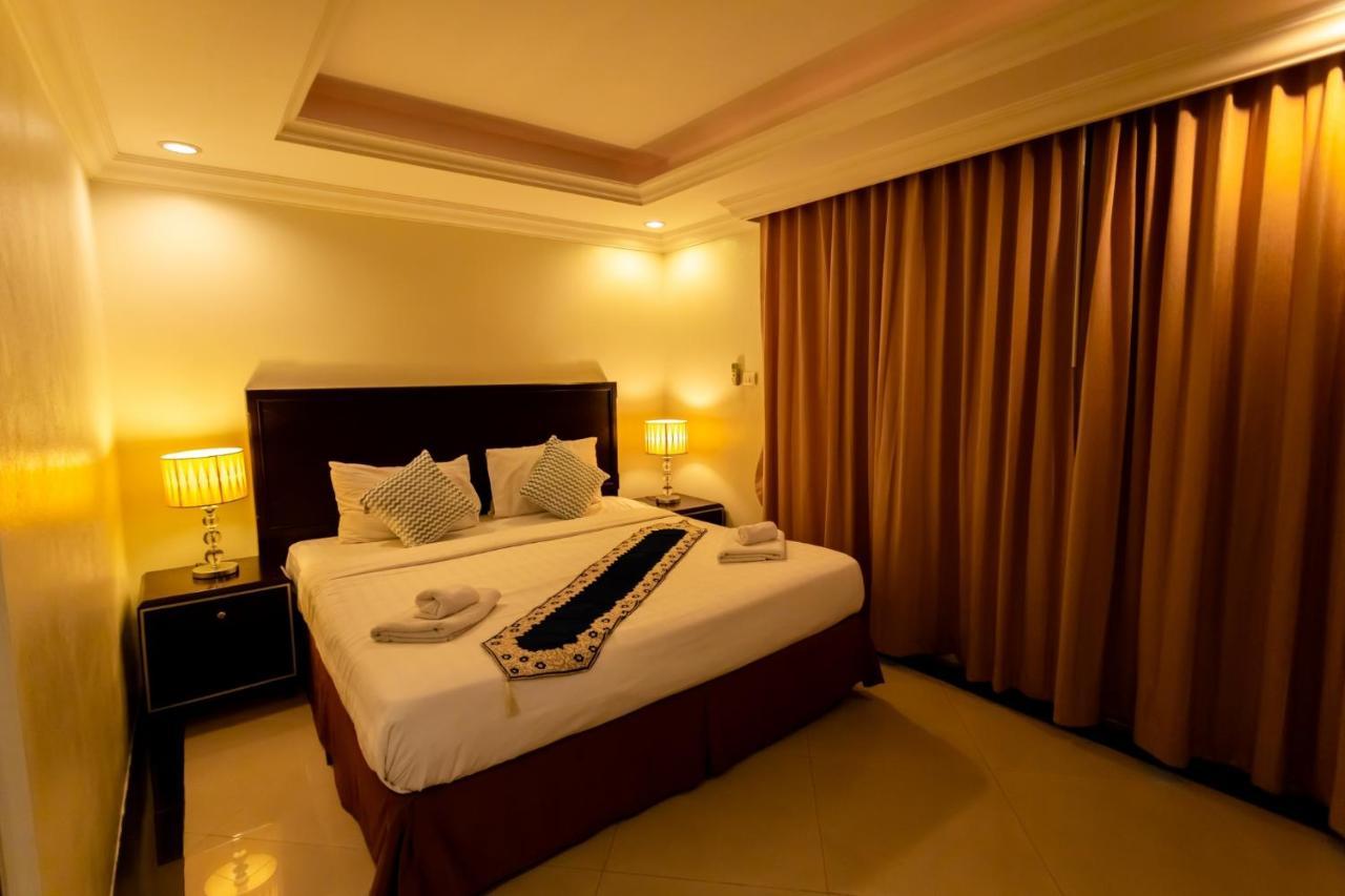Ivory Palace Hotel パッタヤー エクステリア 写真